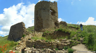 Воротная башня № 2 крепости Чембало