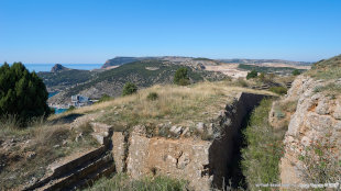 Траншея на южной границе форта