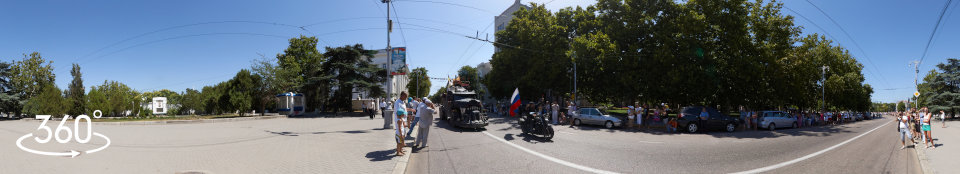 Панорама парад байкеров, улица Ленина, Байк-шоу 2012 Севастополь