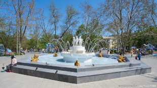 Фонтан в Комсомольском парке