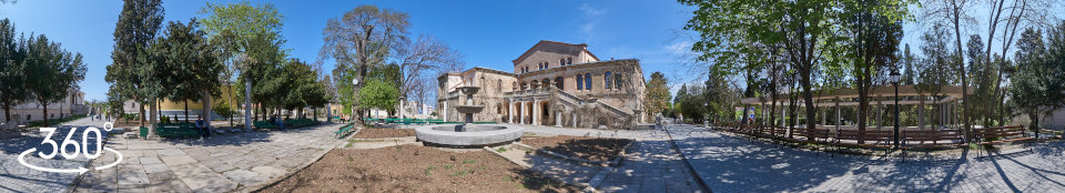 Византийский дворик у музея - сферическая панорама 360 градусов
