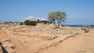 Раскопки древнегреческой приморской усадьбы