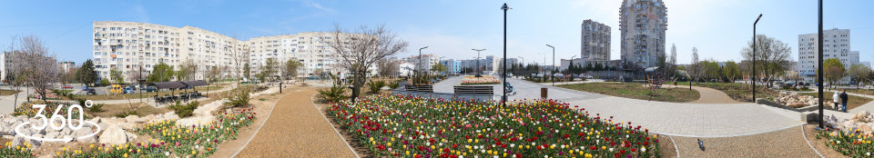 Тюльпаны в сквере Астана Кесаева