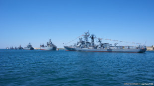 Корабли на рейде перед Днем Победы 2015