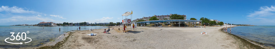 Мелководная часть пляжа Омега, Севастополь