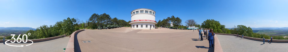 Площадь перед зданием Диорамы - 3д панорама 360 градусов