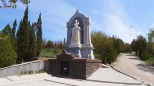Памятник Тотлебену