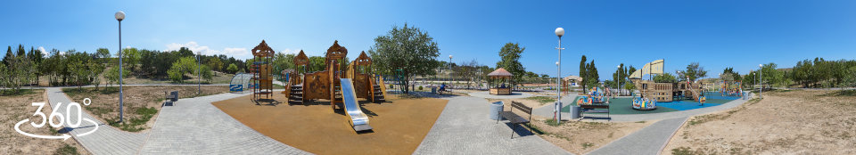 Сферическая панорама 360 градусов - Детский городок в парке имени Анны Ахматовой