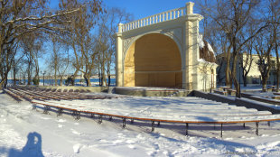 Зима, Севастополь. Театр-ракушка